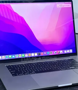 New Laptop Apple MacBook Pro 2019 32GB Intel Core i9 SSD 512GB