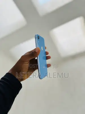 New Apple iPhone XR 64 GB Blue