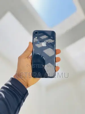 New Apple iPhone XR 128 GB Black