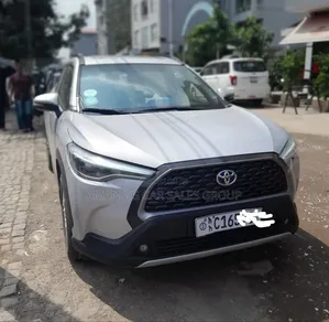 Toyota Corolla 2022 Silver