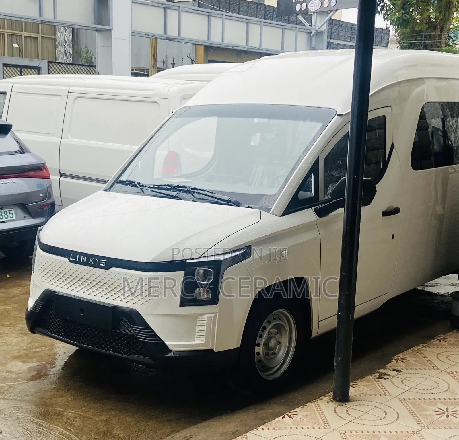 New Bus 2025 White