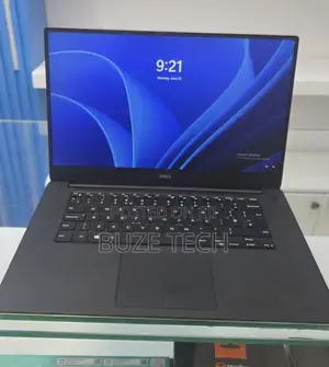 New Laptop Dell 16GB Intel Core i7 SSD 512GB