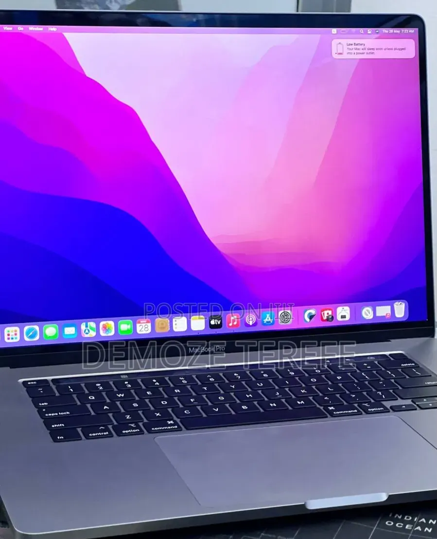 New Laptop Apple MacBook Pro 2019 32GB Intel Core i9 SSD 512GB