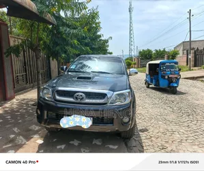 Toyota Hilux 2009 Black