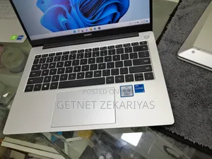 New Laptop Huawei 16GB Intel Core i5 SSD 512GB