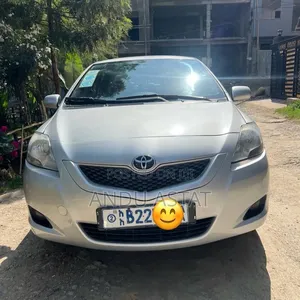 Toyota Yaris 2008 Gray
