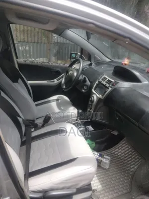 Toyota Yaris 2009 Silver