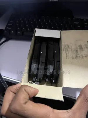 Original Mitsubishi Brake Pads – Genuine Oem