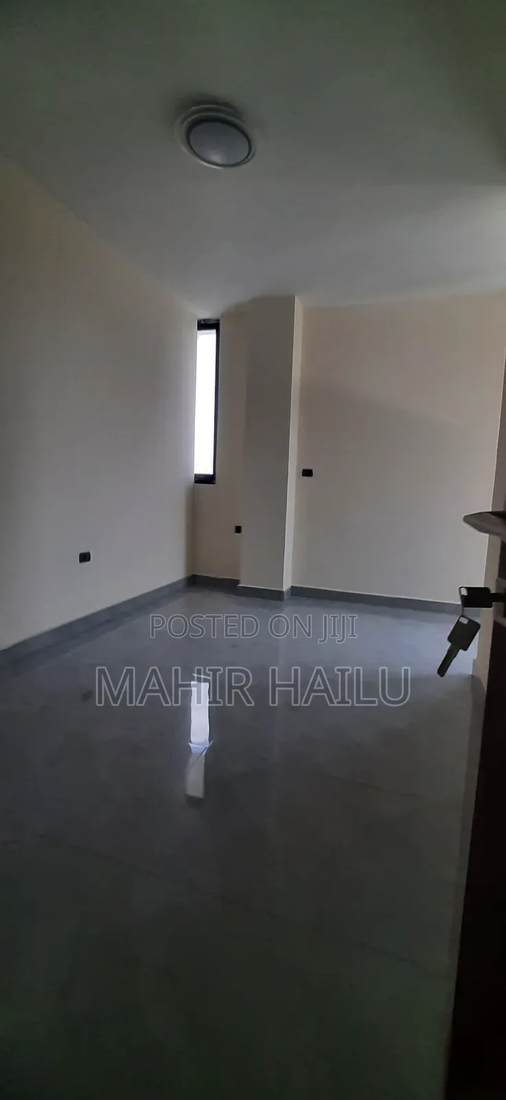 5bdrm Apartment in Real, Bole for rent