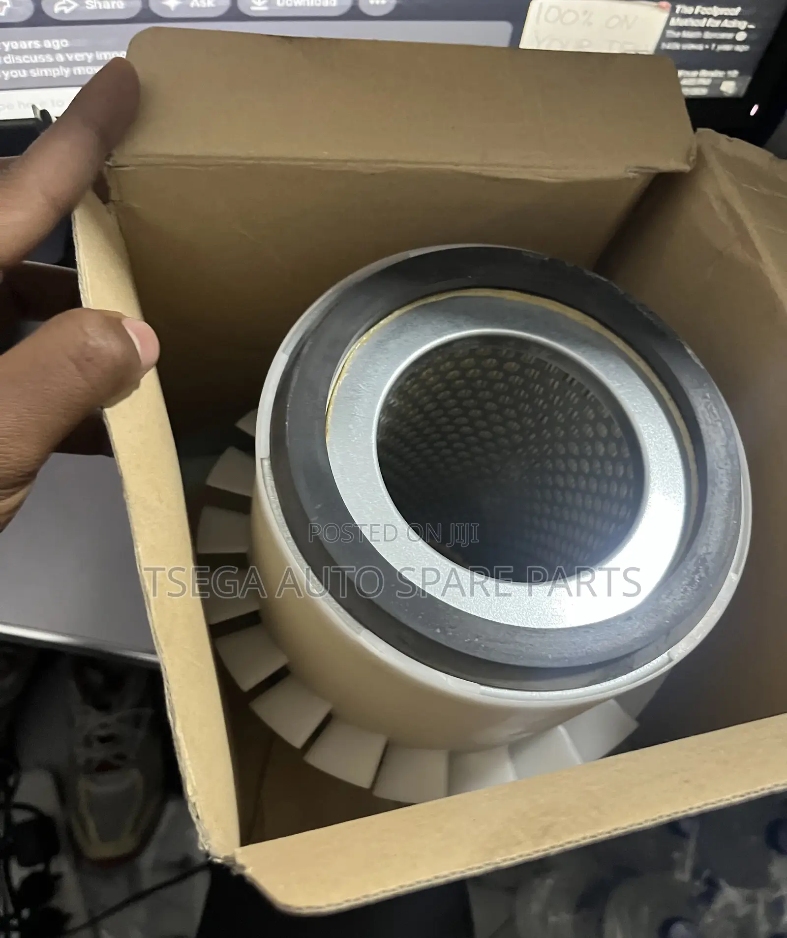* Original Mitsubishi Air Cleaner – Genuine Oem