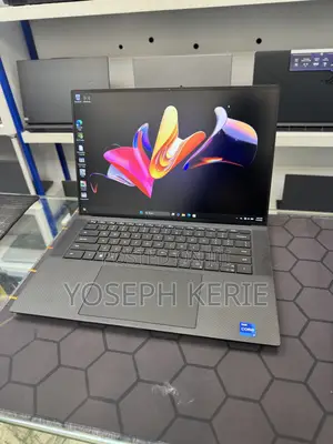 New Laptop Dell Precision 5570 16GB Intel Core i7 SSD 512GB