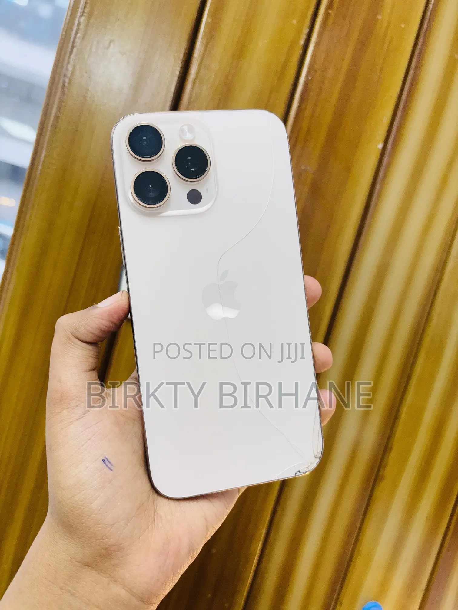 Apple iPhone 16 Pro Max 256 GB Gold