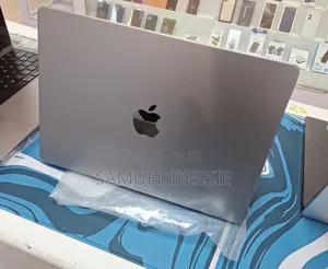 New Laptop Apple MacBook Pro 2021 M1 16GB Apple M1 Pro SSD 512GB