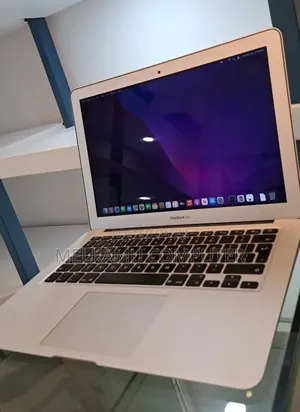New Laptop Apple MacBook Air 2017 8GB Intel Core i5 SSD 128GB