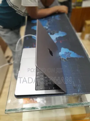 New Laptop Apple MacBook Pro 2021 M1 16GB Apple M1 SSD 512GB