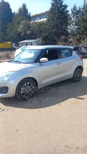 New Suzuki Swift 2023 Silver