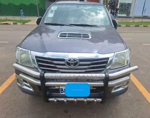 Toyota Hilux 2012