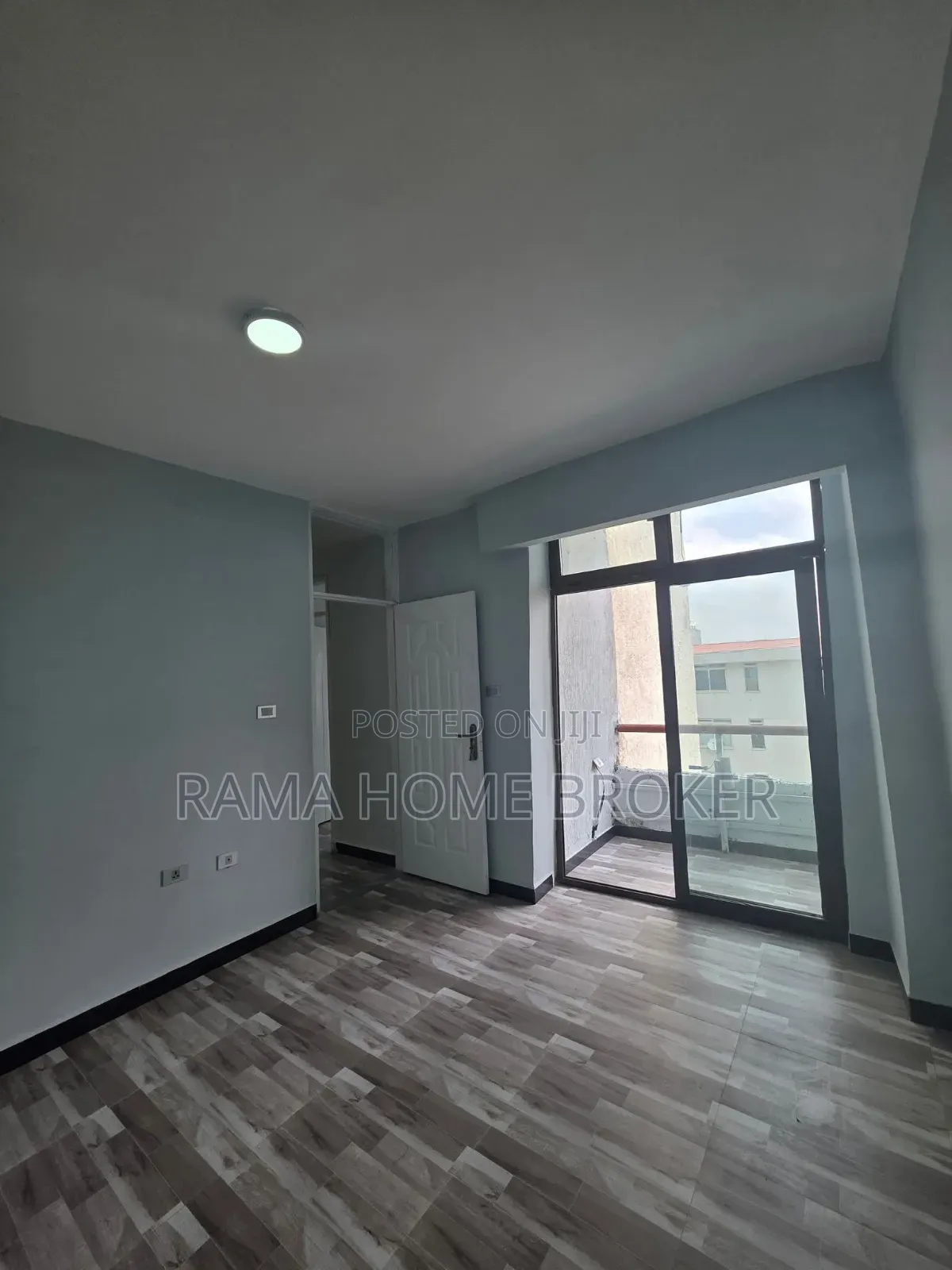 Furnished 3bdrm Condo in 40/60 ኮንዶሚኒየም, Yeka for sale