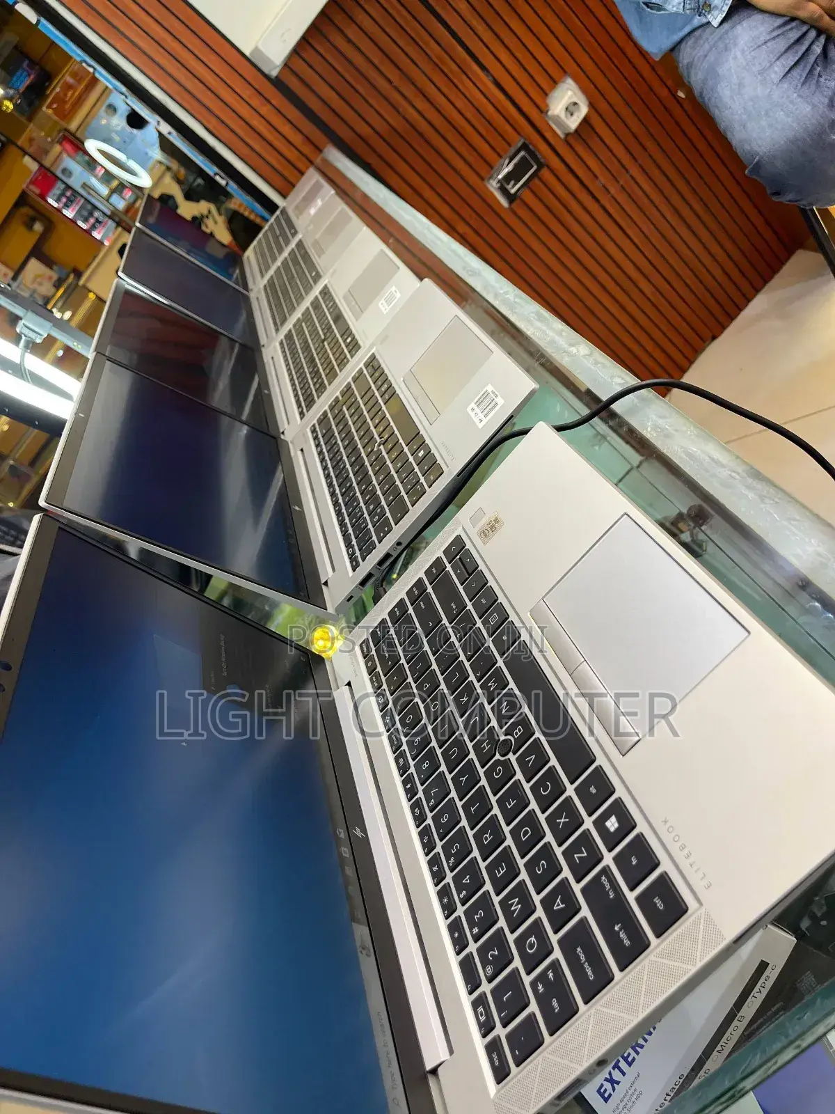 New Laptop HP EliteBook 840 16GB Intel Core i5 SSD 512GB