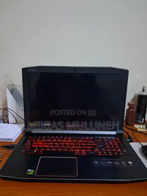 Laptop Acer Predator Helios 300 16GB Intel Core i7 HDD+SSD 1T
