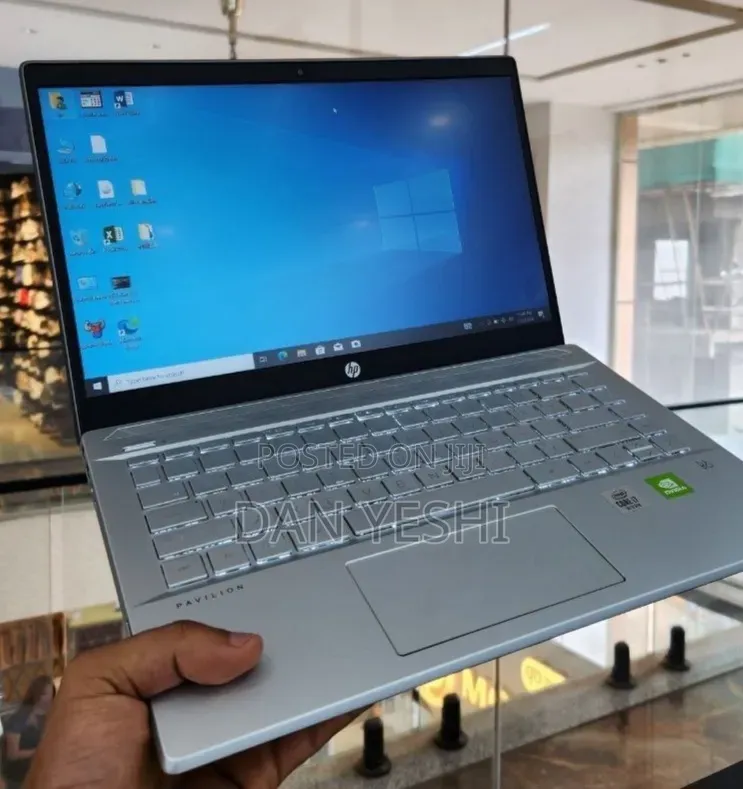 New Laptop HP Pavilion 15 16GB Intel Core i7 SSD 512GB