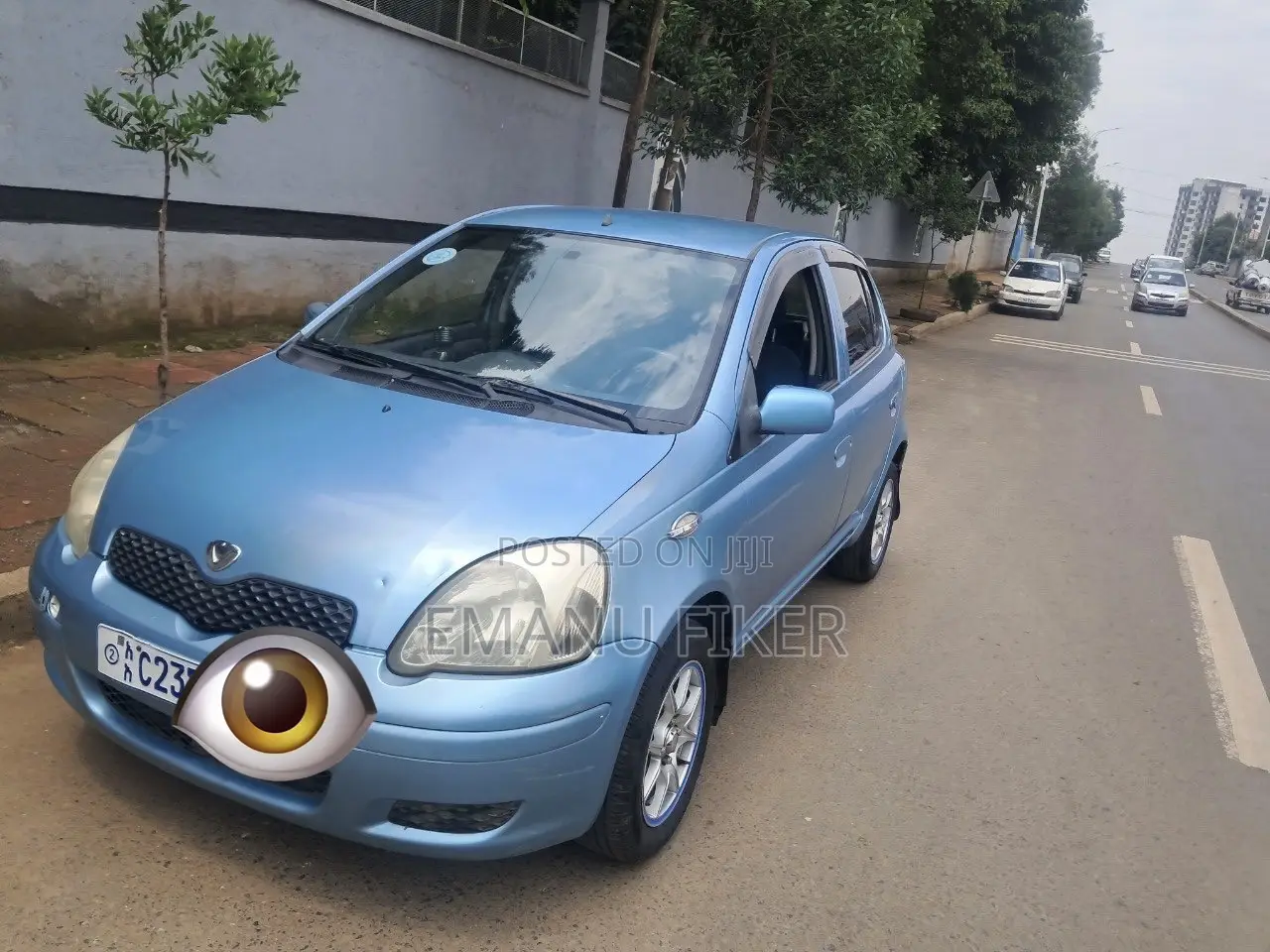 Toyota Vitz 2002 Blue