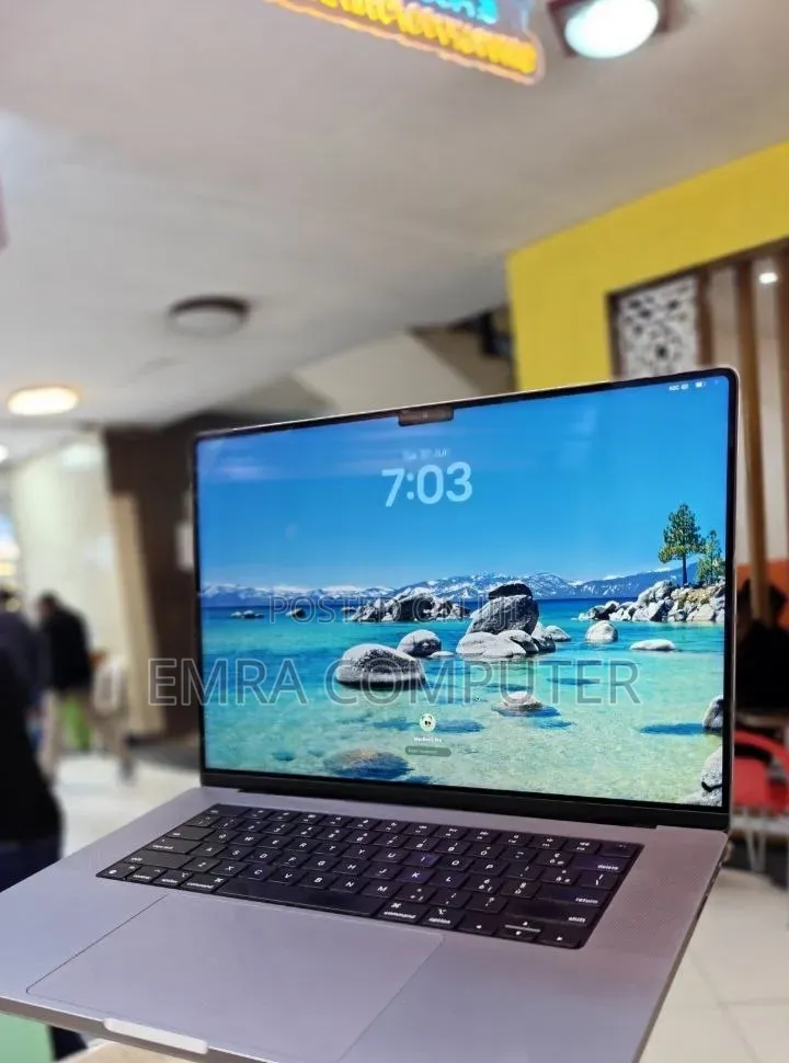 New Laptop Apple MacBook Pro 2021 M1 16GB Apple M1 Pro SSD 512GB