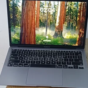 New Laptop Apple MacBook Air 2022 M2 16GB Apple M2 SSD 512GB