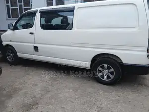 Toyota HiAce 2007 White
