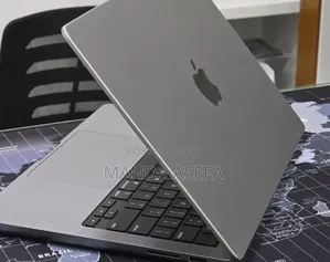 New Laptop Apple MacBook Pro 2023 M3 8GB Apple M3 Pro SSD 512GB