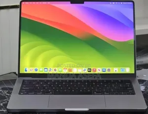 New Laptop Apple MacBook Pro 2023 M3 8GB Apple M3 Pro SSD 512GB