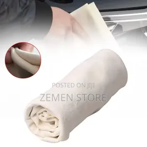 Clean Cham Super Absorbent Synthetic Chamois Cleaning