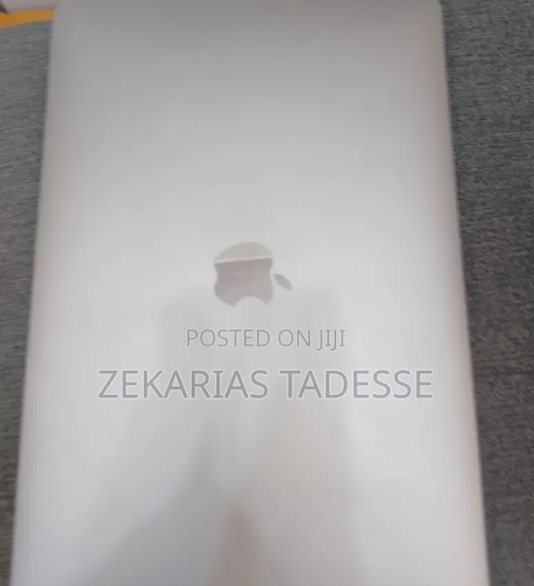 New Laptop Apple MacBook Air 2020 8GB Apple M1 SSD 256GB