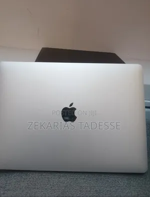 New Laptop Apple MacBook Air 2020 8GB Apple M1 SSD 256GB