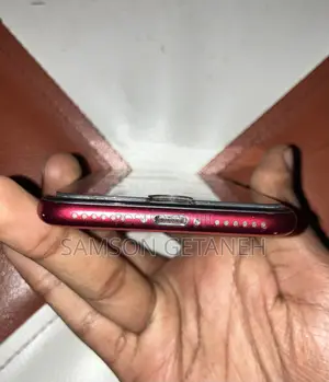Apple iPhone SE (2020) 256 GB Red