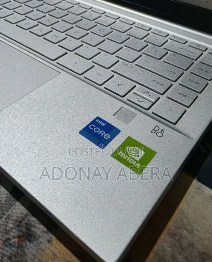 New Laptop HP Pavilion 14-ce3064st 16GB Intel Core i5 SSD 512GB