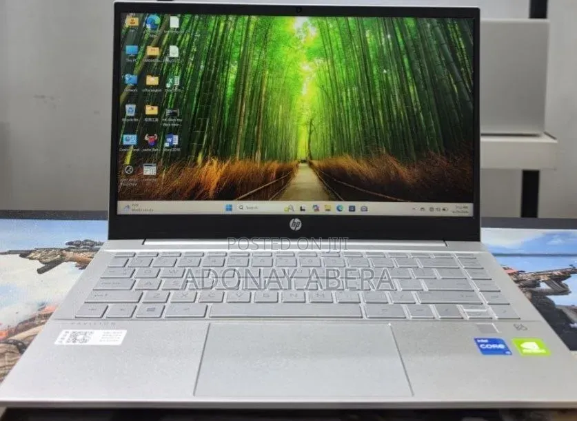 New Laptop HP Pavilion 14-ce3064st 16GB Intel Core i5 SSD 512GB