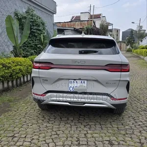 BYD Song Plus 2024 Gray