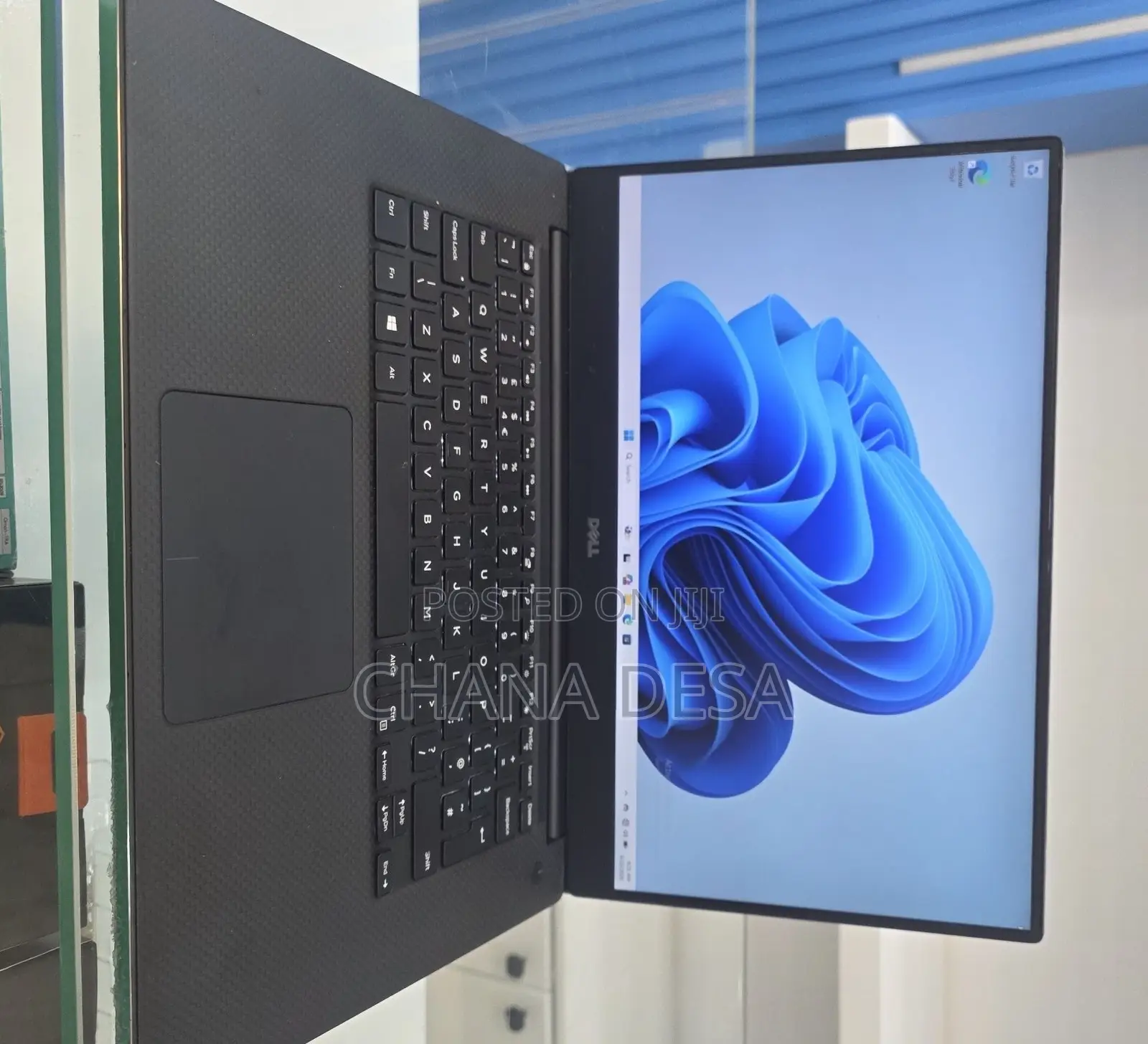New Laptop Dell 16GB Intel Core i7 SSD 512GB