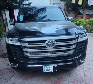 Toyota Land Cruiser 2023 Matt Black