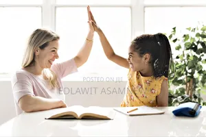 Female Tutor (ሴት አስጠኚ )
