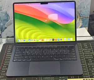 New Laptop Apple MacBook Air 2022 M2 8GB Apple M2 SSD 512GB