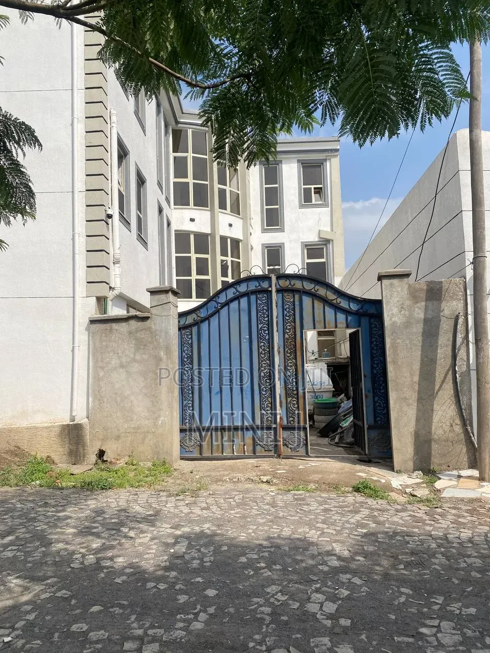 5bdrm House in Nifas Silk-Lafto for sale