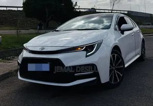 Toyota Corolla 2023 White