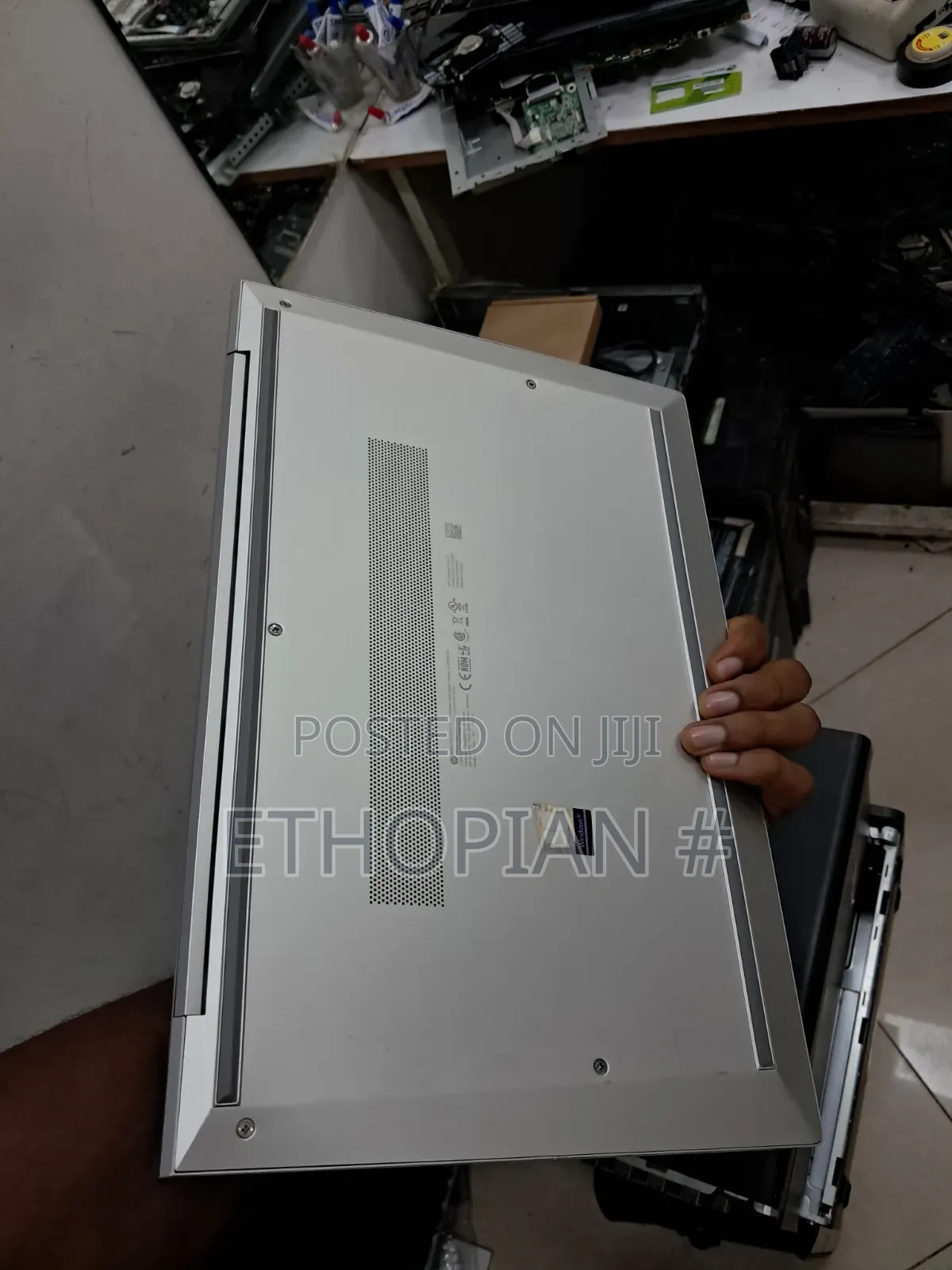 New Laptop HP EliteBook 840 G7 8GB Intel Core i5 SSD 512GB