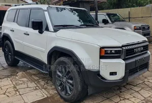 Toyota Land Cruiser Prado 2023 White