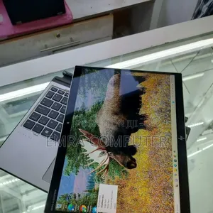 New Laptop HP X2 8GB Intel Core i5 SSD 256GB