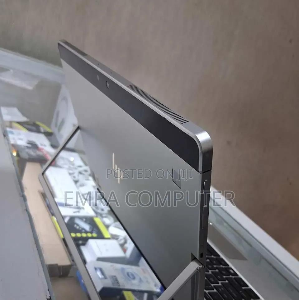 New Laptop HP X2 8GB Intel Core i5 SSD 256GB