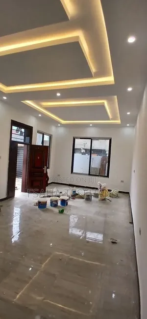 4bdrm Villa in Villa, Bole for rent