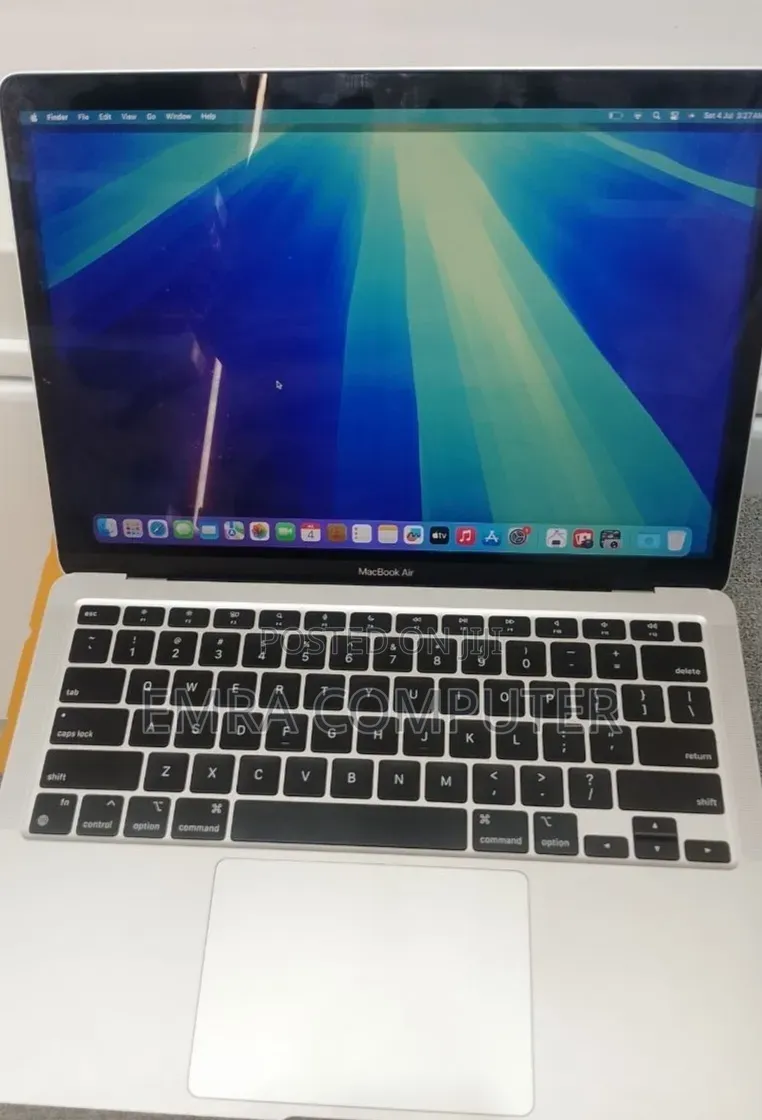 New Laptop Apple MacBook Air 2020 M1 8GB Apple M1 SSD 256GB